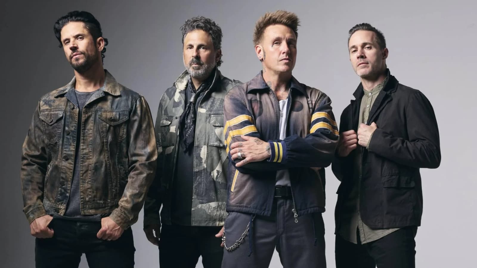 Papa Roach - Rise Of The Roach